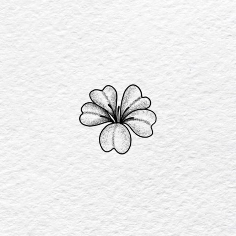 Flash tatouage fleur pétale coeur