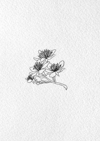 Flash tatouage floral mûrier
